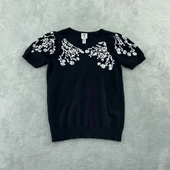 Rain + Rose Black Embroidered floral sweater shirt 0448 - Picture 1 of 8